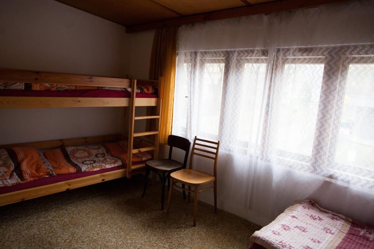 Hotel Galerka Lisny Extérieur photo